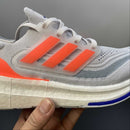 Tênis UltraBoost Light 'Dash Grey Solar Red' HQ8596