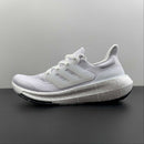 Tênis UltraBoost Light 'Triple White' GY9350