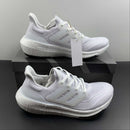 Tênis UltraBoost Light 'Triple White' GY9350