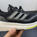 Tênis UltraBoost Light 'Core Black' HQ6339