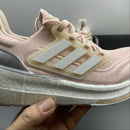 Tênis  Adidas Ultraboost Light Wonder HQ8600