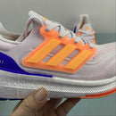 Tênis UltraBoost Light 'Solar Gold Blue' HQ6352